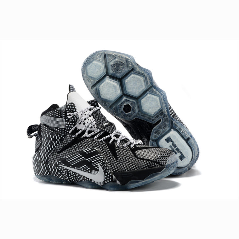 NIKE LeBron James